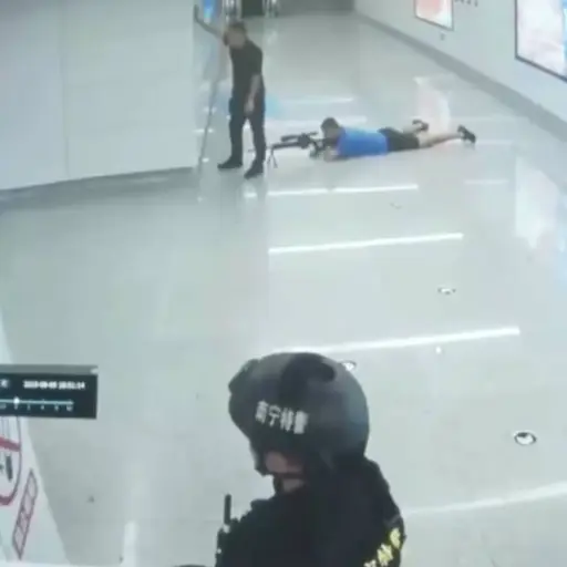 Francotirador mata a secuestrador en China