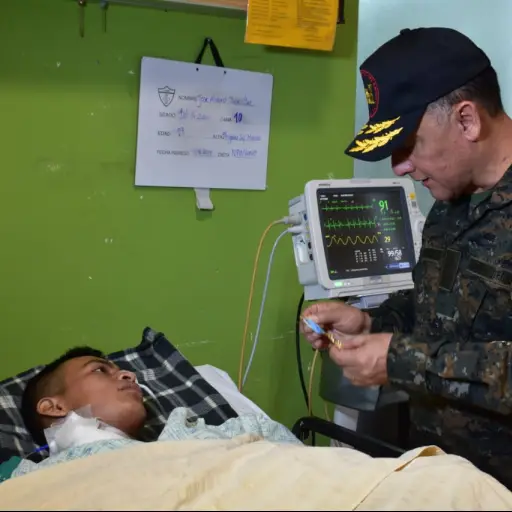 Militares baleados El Estor Izabal Emisoras Unidas Guatemala ,