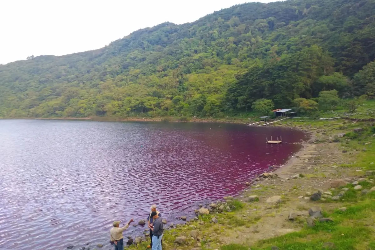 Laguna Ipala rosada Emisoras Unidas Guatemala, 