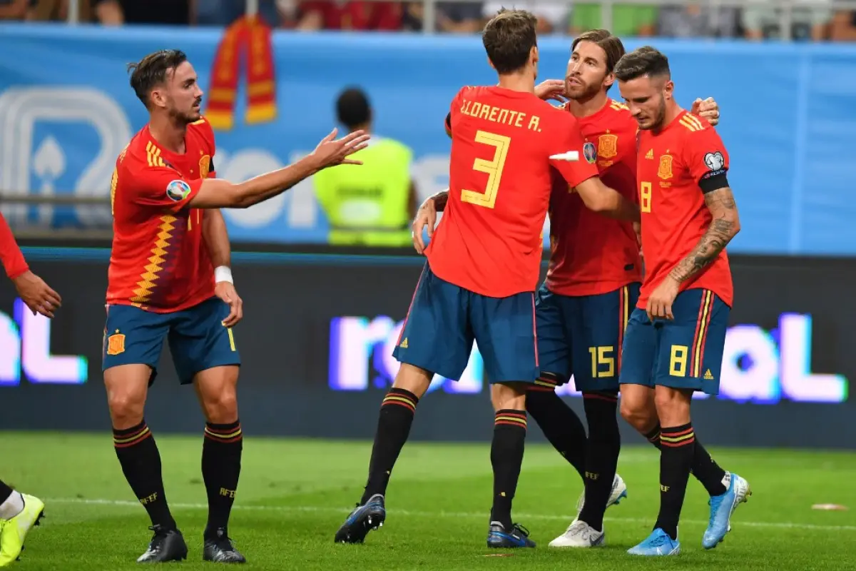 Sergio Ramos marcó el primer gol de España contra Rumania. Foto: AFP