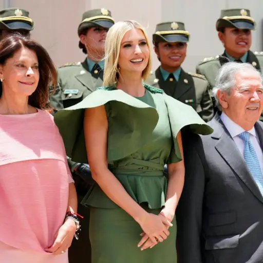 Ivanka Trump vestido Emisoras Unidas Guatemala ,