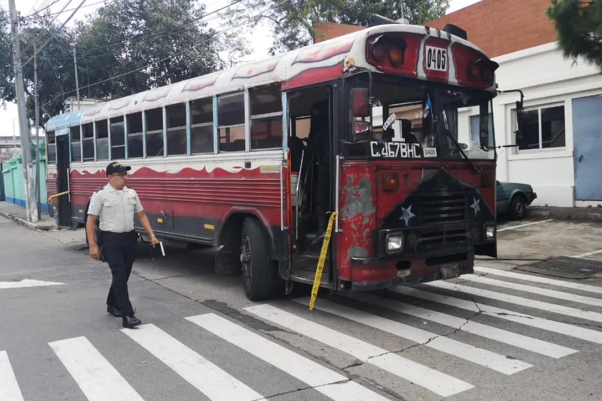 Piloto de bus atacado en zona 1