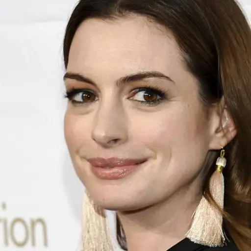 Anne Hathaway