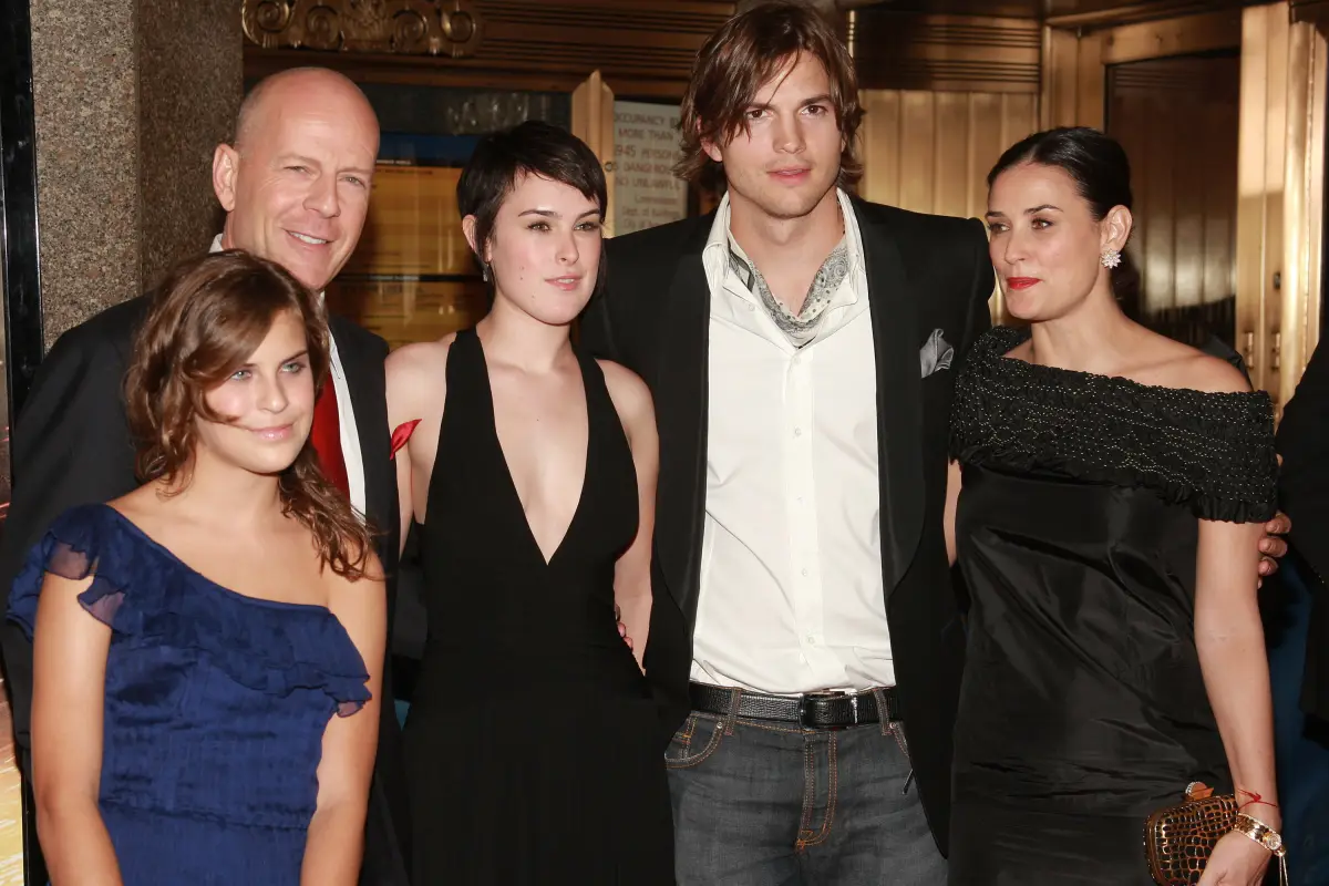 Actors Ashton Kutcher, Demi Moore and Bruce Willis pose with their children Rumer and Tallulah 