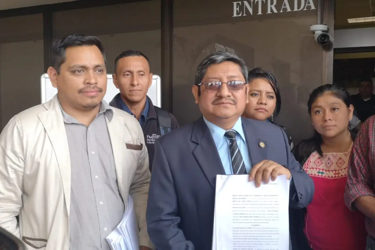 denuncian al presidente, 