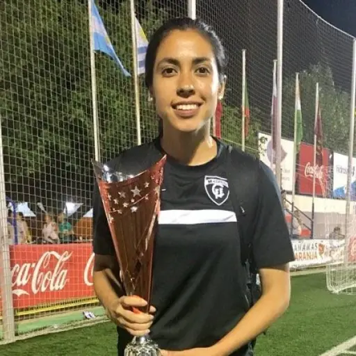 Foto archivo | La futbolista Analú habló sobre el retiro económico por parte del COG.  