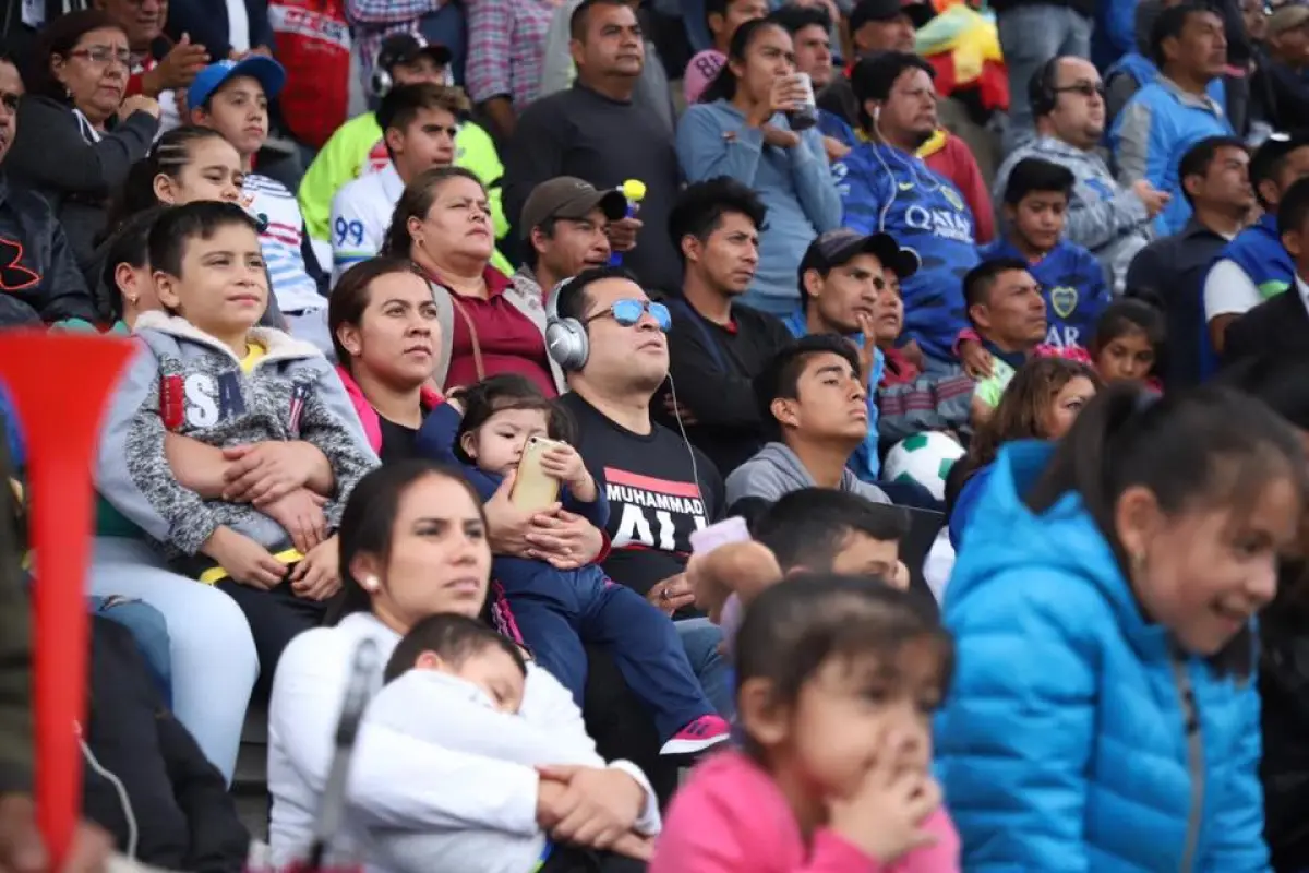 El jefe edil no salió contento este domingo luego de que Mixco cayera a la última posición. 