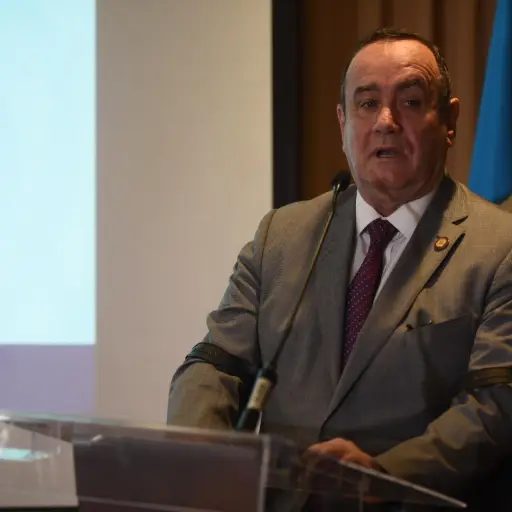 Ajelandro Giammattei ,