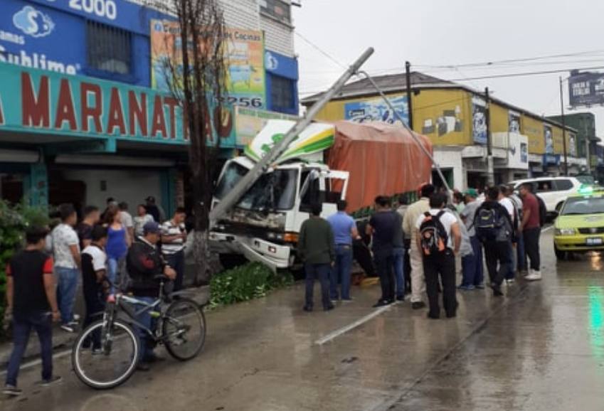 Accidente sobre la avenida Bolívar | 