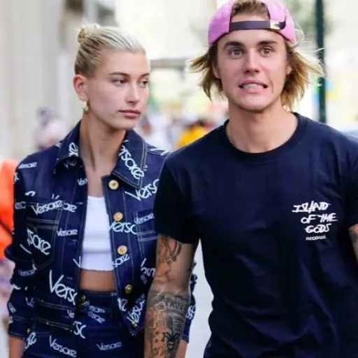 justinbieberhaileybaldwin-3aa940f70680f4c8a1d2959321d95bf4-900x600 ,