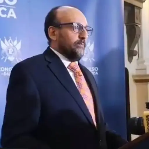 Presentan iniciativa de ley de muerte digna asistida ,