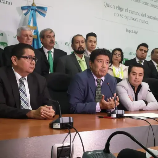 Bancada de la UNE en el Congreso