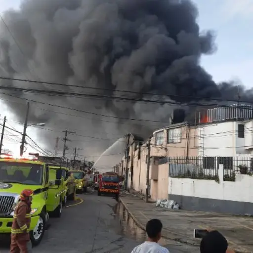 fabrica-bodegas-mixco ,