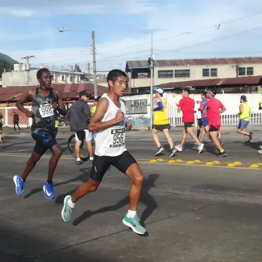 José Carlos González fue el ganador en la rama masculina de la 21K de Xela. Foto: Primera Línea