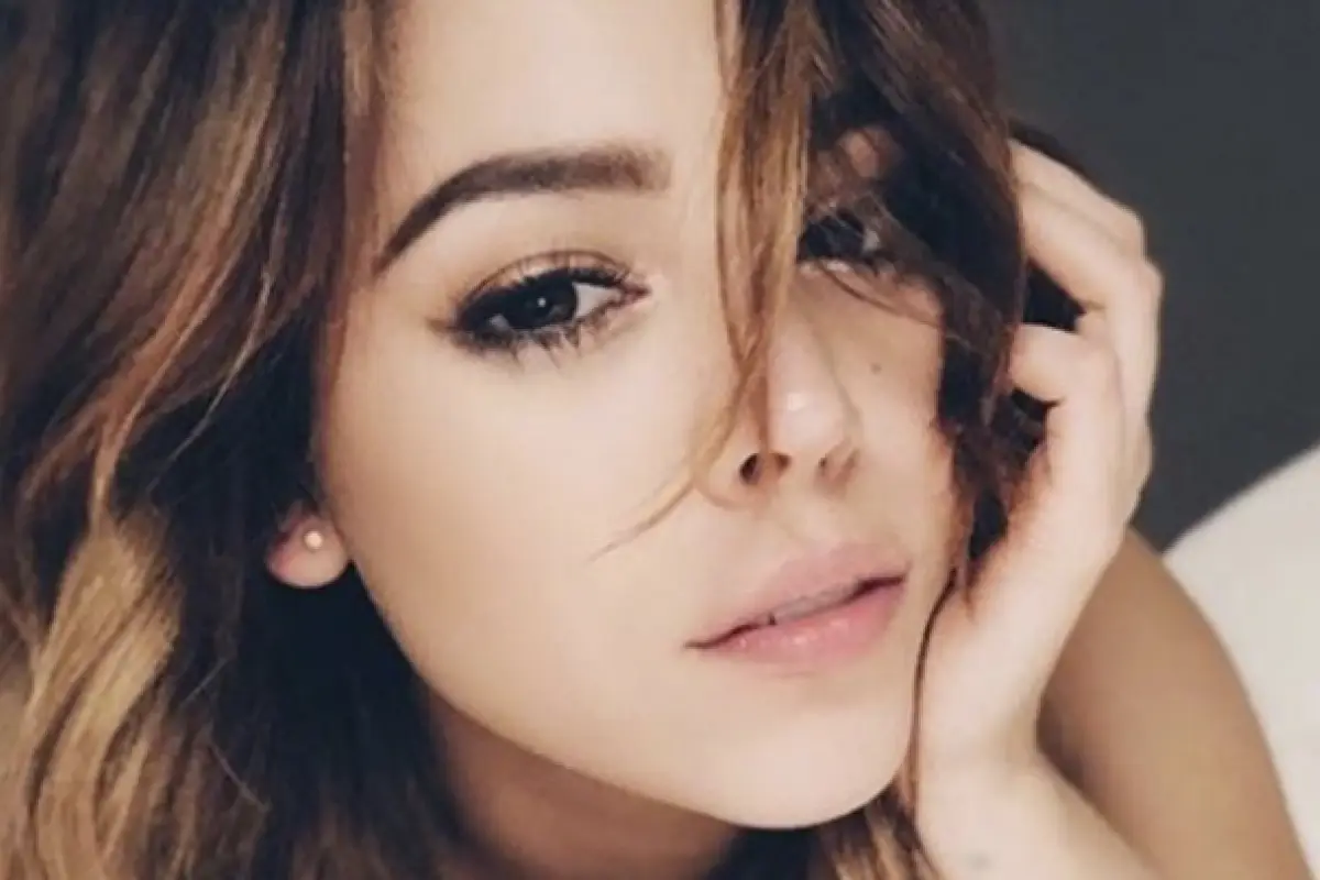 Danna Paola comparte fotografías mostrándose completamente al natural 2, 