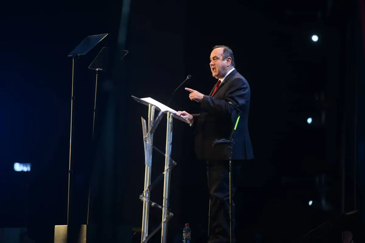 Alejandro Giammattei Enade Emisoras Unidas Guatemala, 
