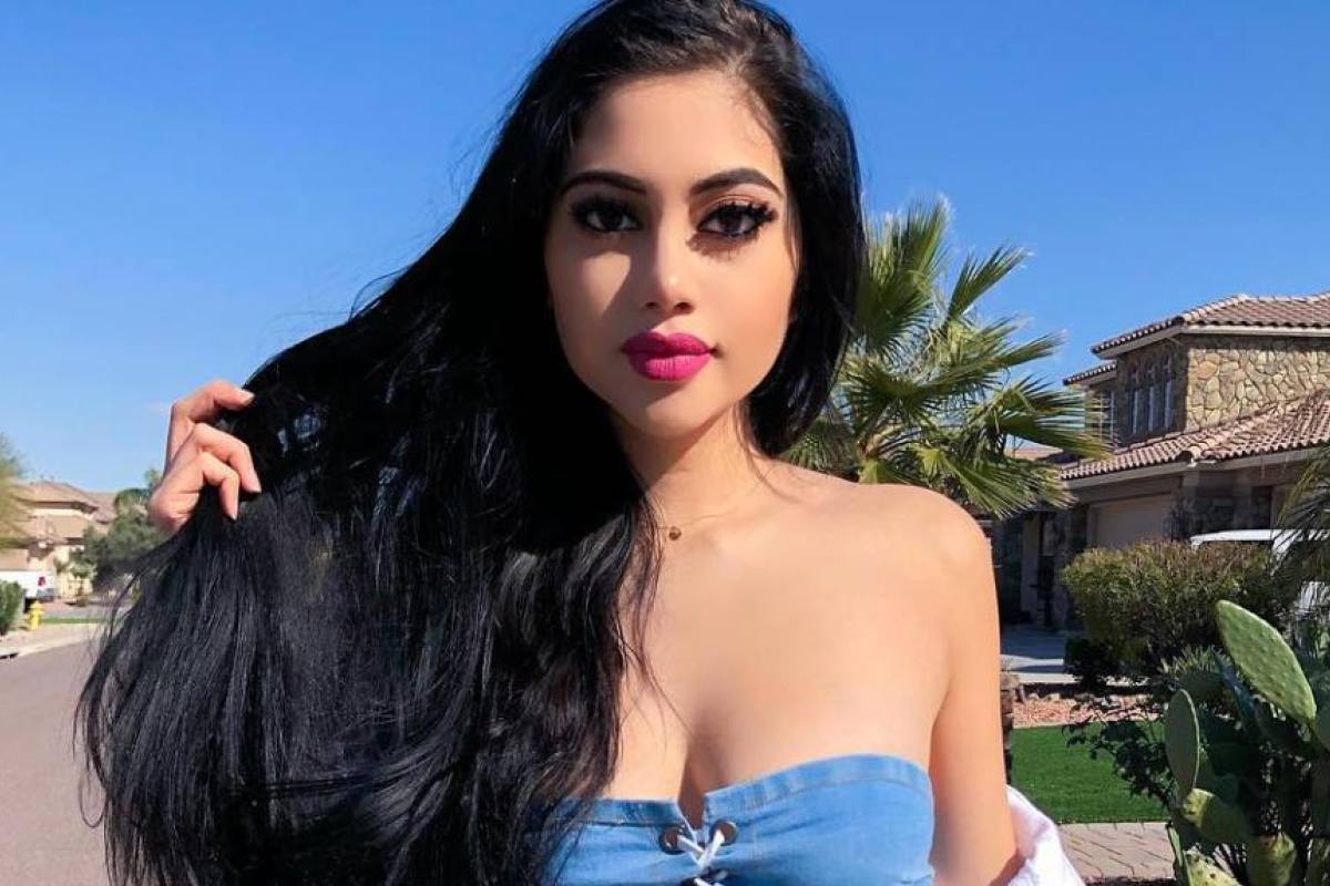 Jailyne Ojeda presume su cuerpo de guitarra con despampanantes fotografías