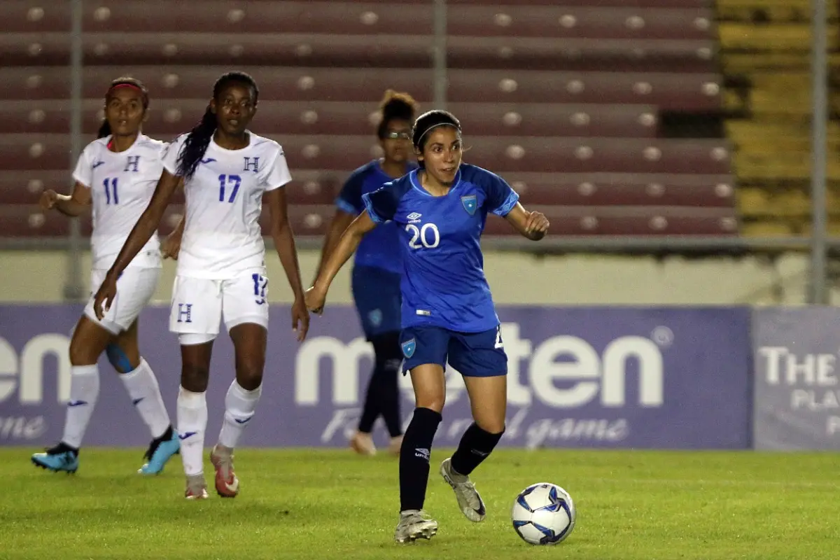 Ana Lucía Martínez durante el duelo frente a Honduras. Foto: CDG