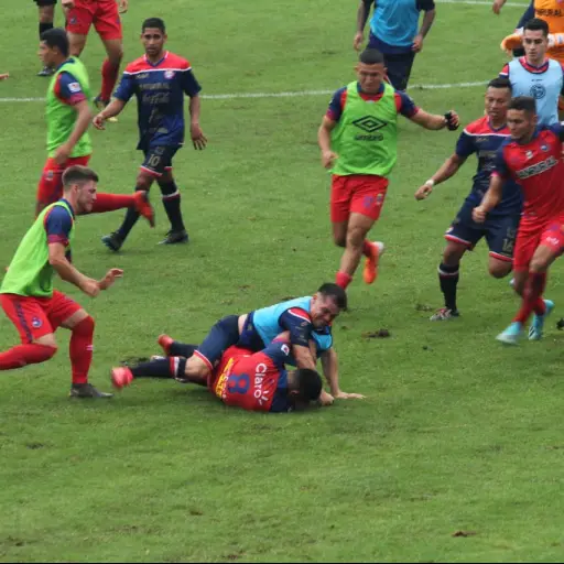 expulsados en el juego de Municipal y Xela ,