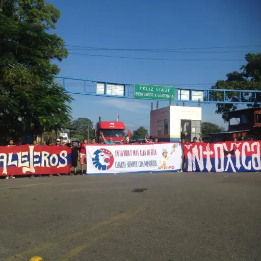 Porra-Ultra-Fiel-Olimpia ,