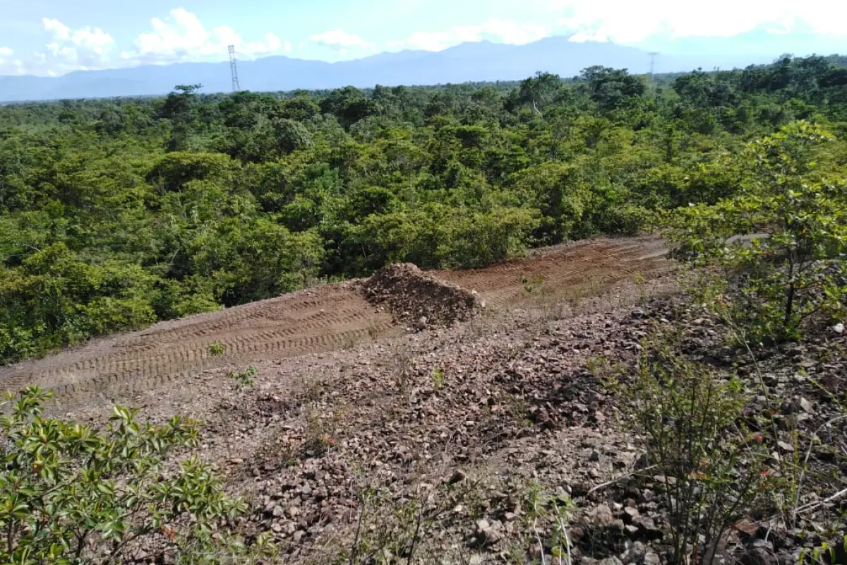 Inhabilitan pista clandestina en El Estor