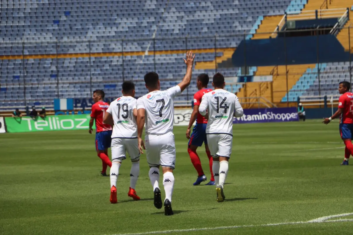 celebración de Lombardi con Comunicaciones, 