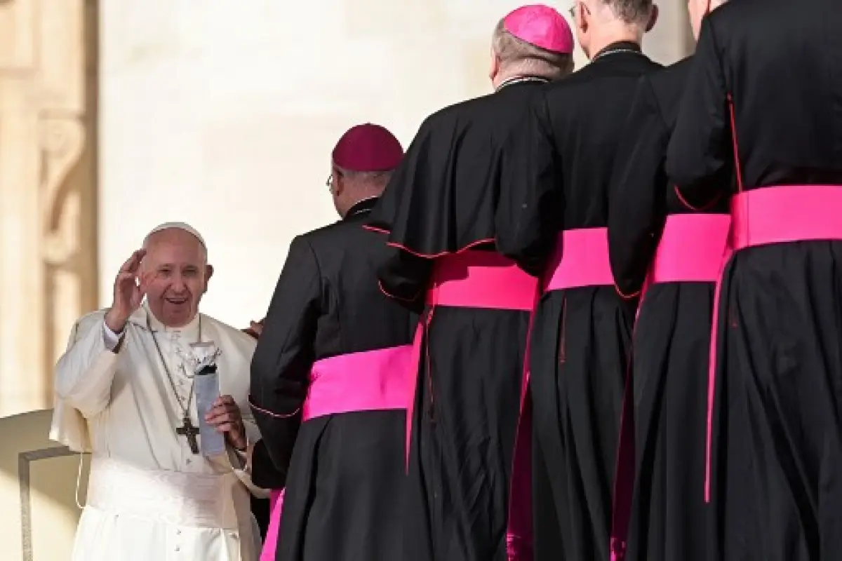 Obispos reunidos en el Vaticano por sínodo sobre la Amazonía aprobaron un documento que pide introducir el "pecado ecológico" y los curas casados. Foto: AFP