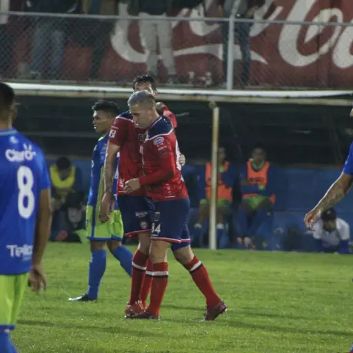 Gonzalo Vivanco goleada del Xelajú MC ,