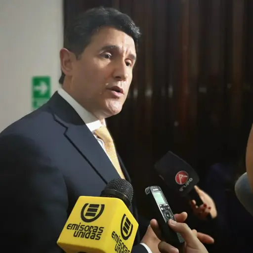 Tren Urbano Guatemala Ricardo Quiñónez Emisoras Unidas ,