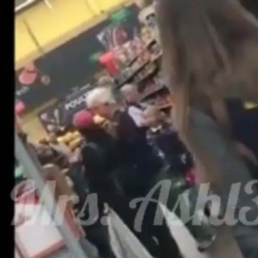 walmart-pelea1 ,