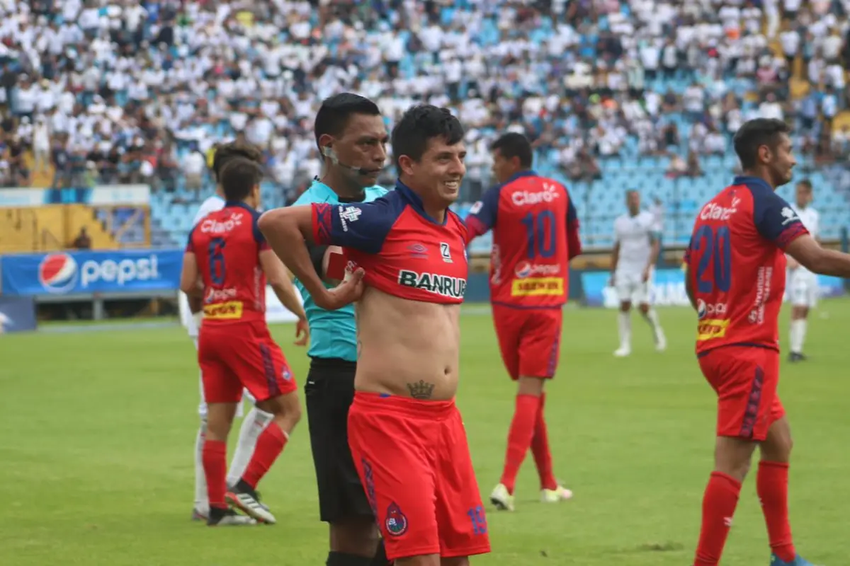 Alejandro-Díaz-Celebración-Gol-Clásico, 