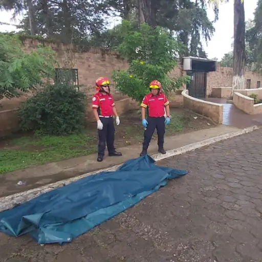 Varias personas se encontraban en un entierro cuando ocurrió el hecho de violencia.