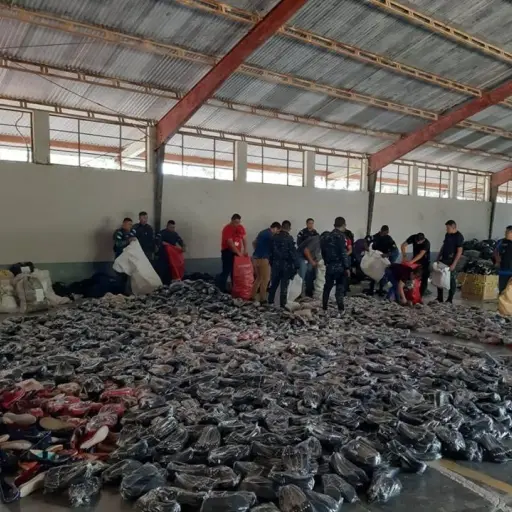 contrabando de zapatos ,