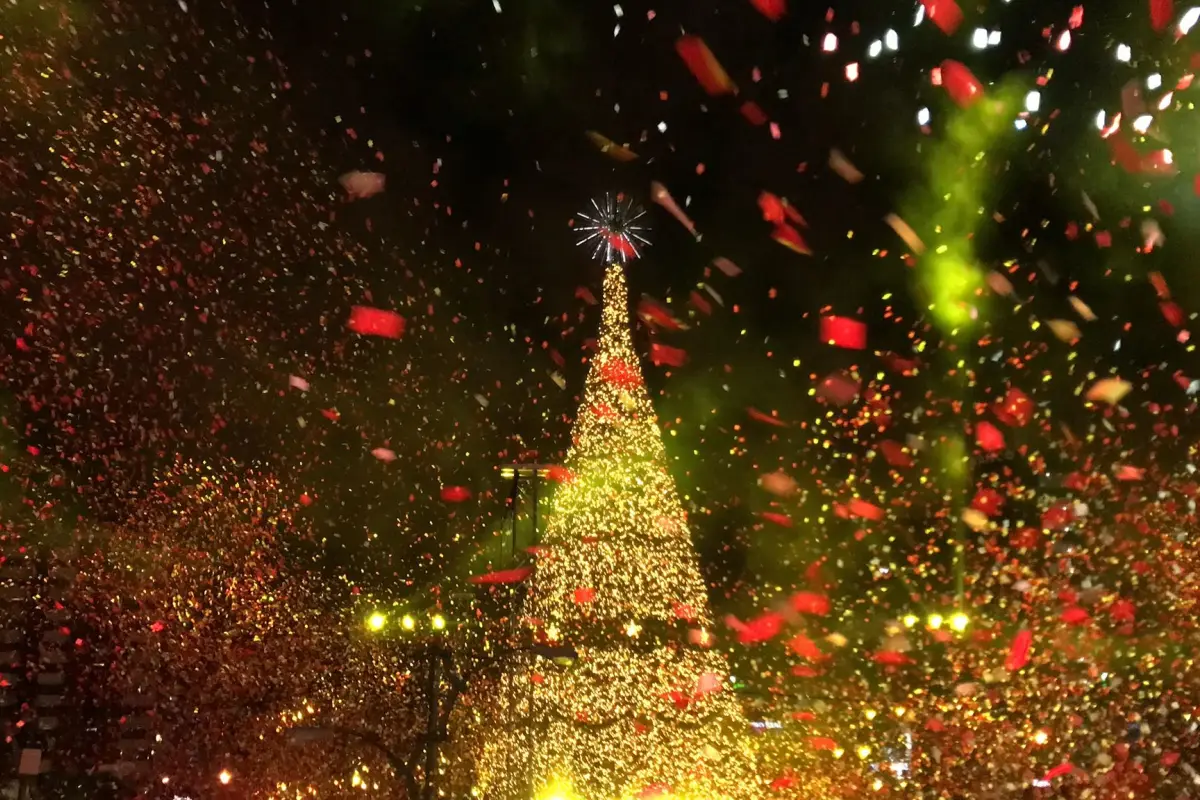 arbol gallo abre temporada navidena en guaatemala5, 