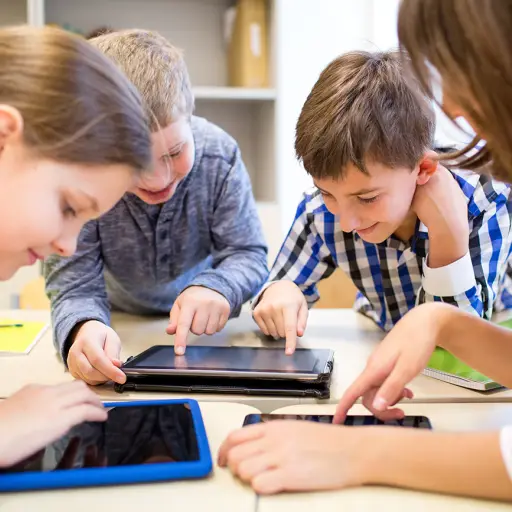 Niños redes sociales