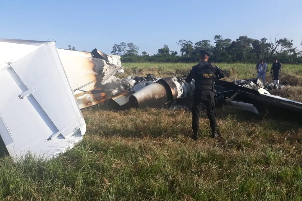 Capturan a hombre luego del aterrizaje de narcoavioneta en Petén