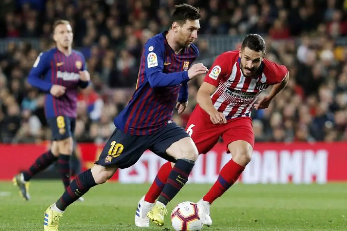 El Barcelona y Atlético se medirán en las semifinales de la Supercopa de España. Foto: AFP