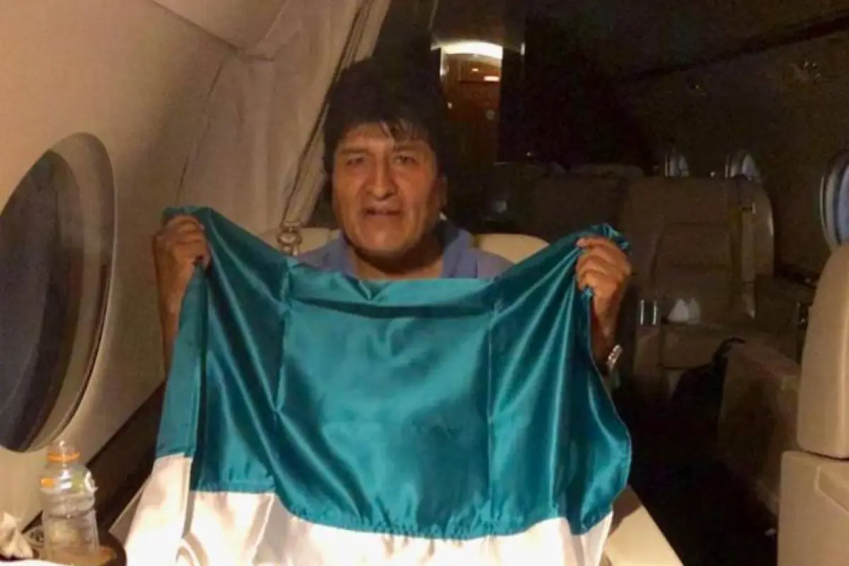 Morales dejó Bolivia luego de renunciar al cargo tras semanas de protestas.