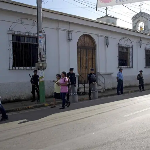 iglesia san miguel nicaragua ,