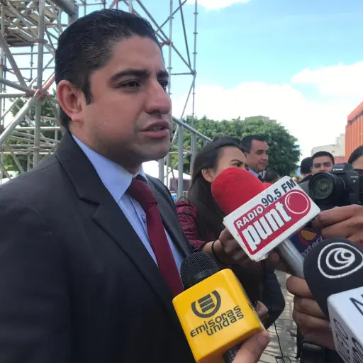 Fiscal contra la Corrupcion Stuardo Campo ,