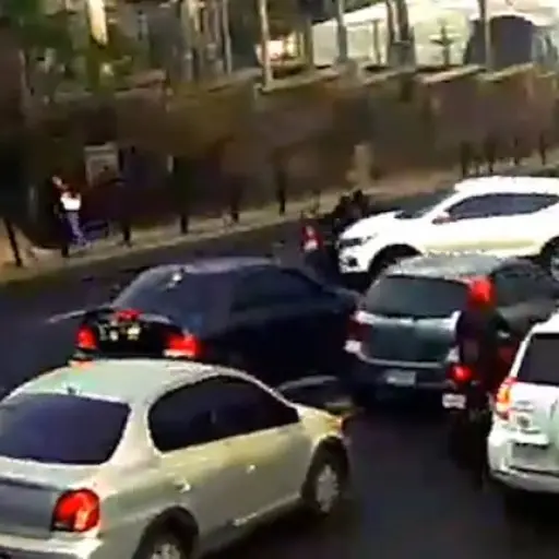 Este hecho ocurrió sobre la avenida Hincapié.