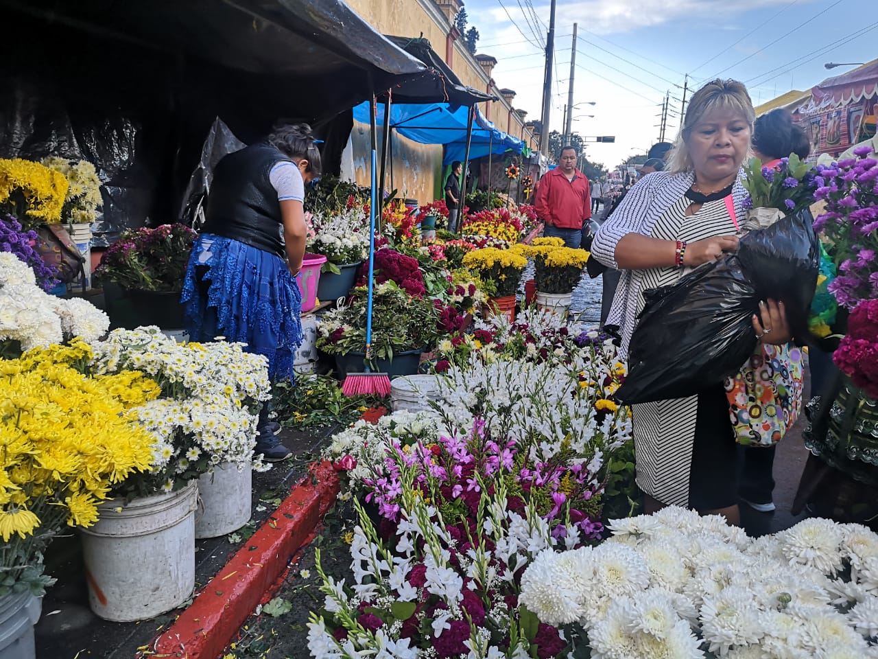 Dia de Todos los Santos Emisoras Unidas Guatemala | 