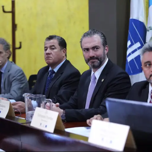 El Estado guatemalteco tiene 282,753 empleados en 85 instituciones