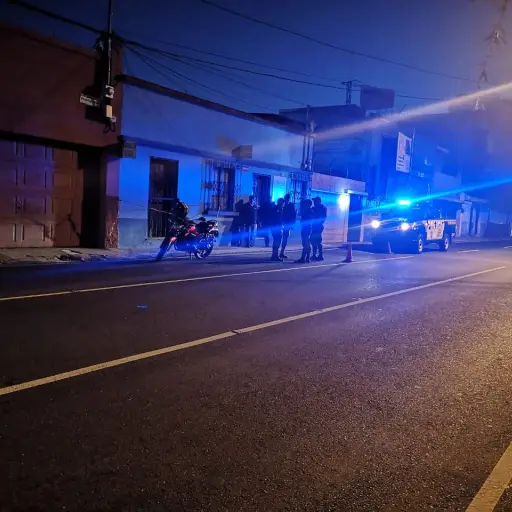 Guardia de seguridad herido por evitar robo de su motocicleta