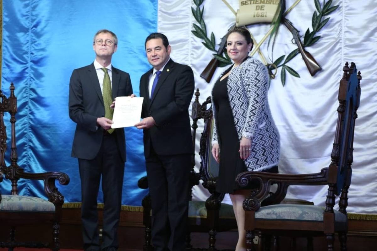 ¿Quién es el nuevo Embajador de Reino Unido e Irlanda del Norte en ...