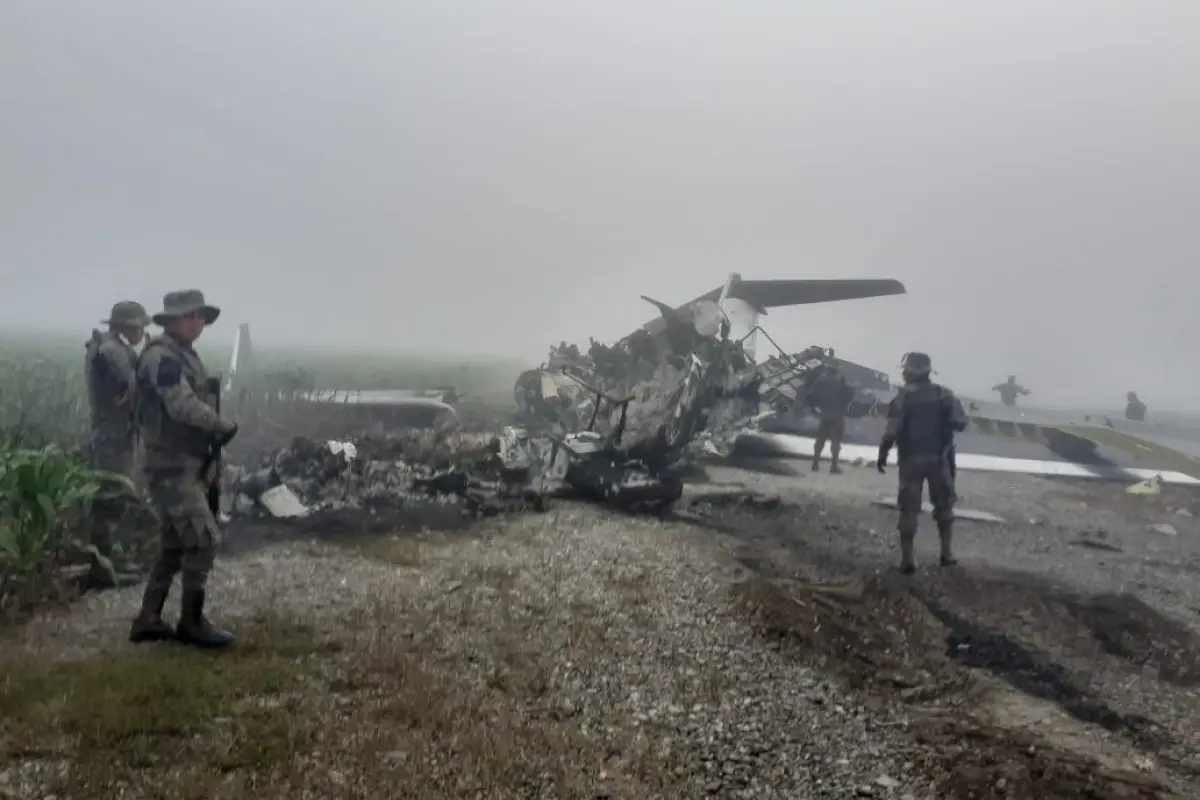 Ejército se enfrenta con supuestos narcotraficantes en la Laguna del Tigre, 