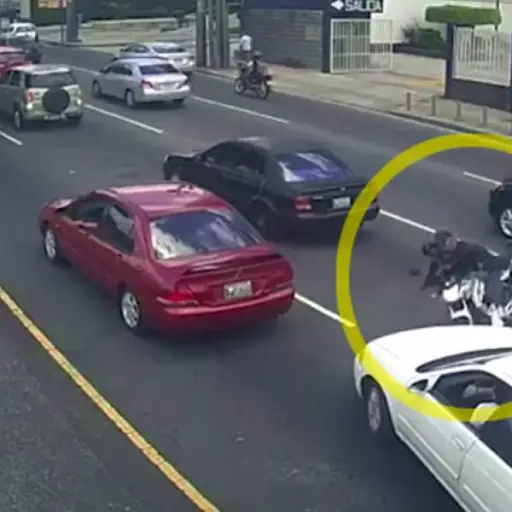 video-accidente-calzada-roosevelt-motorista-vehiculo ,