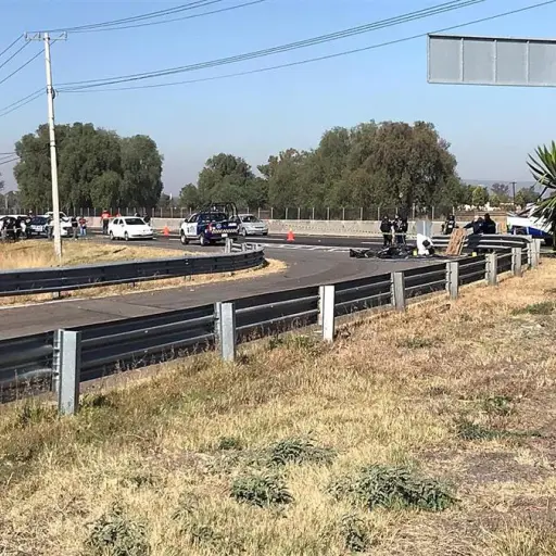 Exhuman 50 cuerpos de fosa clandestina en México. Foto: Archivo EFE