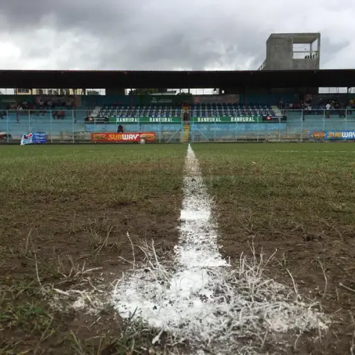 El estadio Municipal de Sanarate albergará el partido del cuadro local contra Municipal. Foto: Mynor Sandoval
