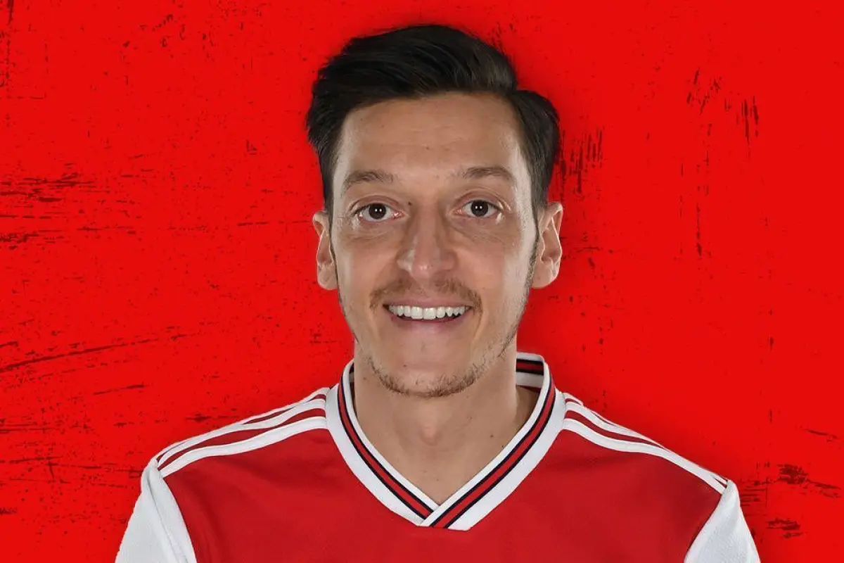 Özil, 